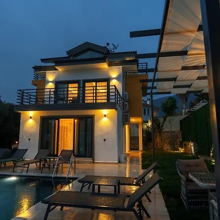 Tila וילה פאטהיה